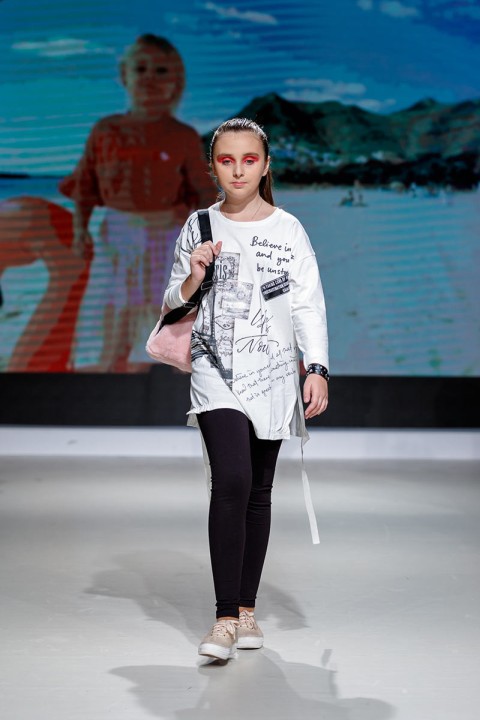 Второй день Junior Fashion Week: фешн-всплеск на столичном подиуме - 53 - изображение