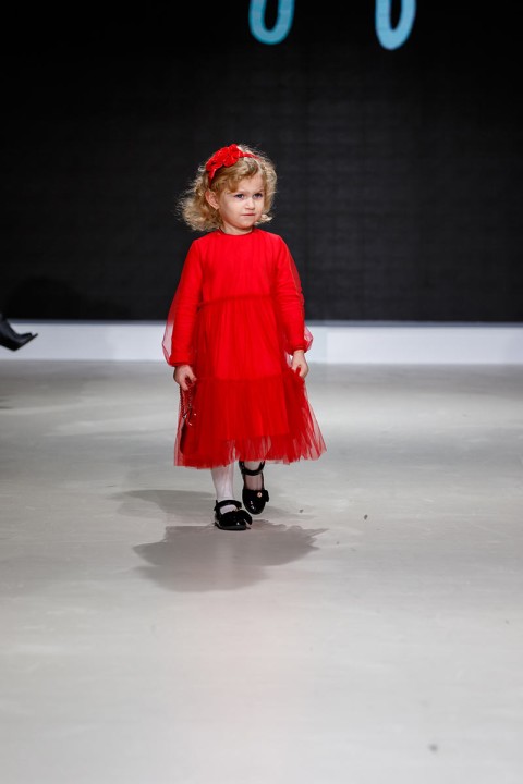 Роскошные коллекции от мировых брендов были представлены на Junior Fashion Week - 3 - изображение