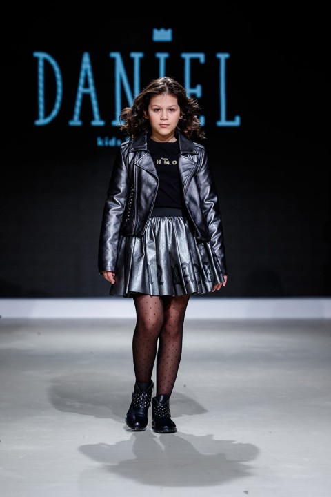 Роскошные коллекции от мировых брендов были представлены на Junior Fashion Week - 21 - изображение