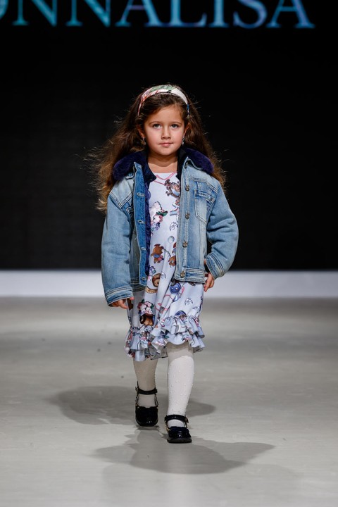 Роскошные коллекции от мировых брендов были представлены на Junior Fashion Week - 35 - изображение