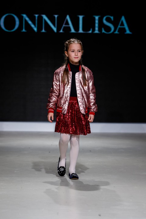 Роскошные коллекции от мировых брендов были представлены на Junior Fashion Week - 43 - изображение
