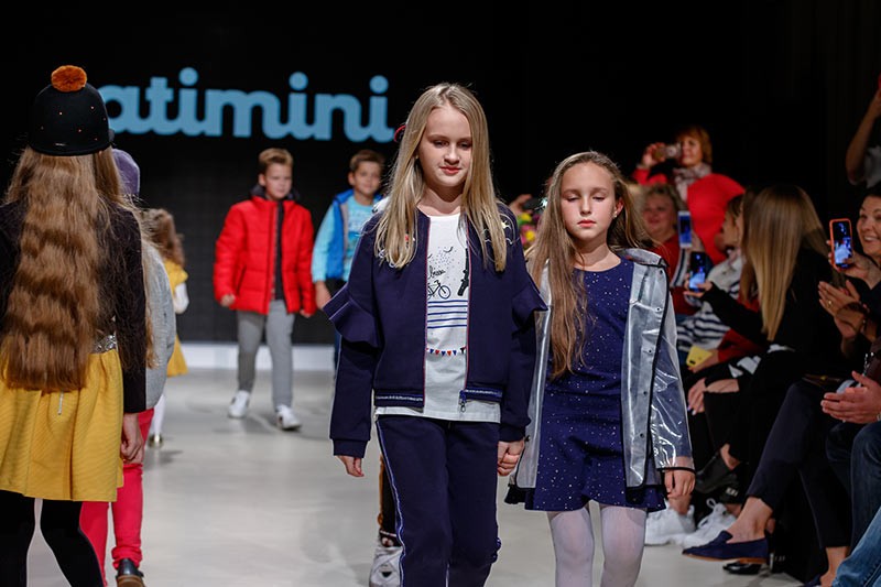 Роскошные коллекции от мировых брендов были представлены на Junior Fashion Week - 106 - изображение
