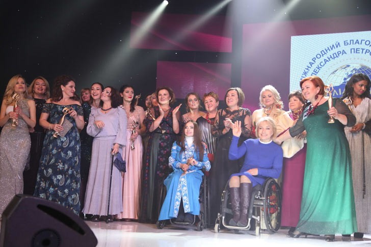 В Днепре определили победительниц Всеукраинской премии  «Женщина III тысячелетия» - 2 - изображение
