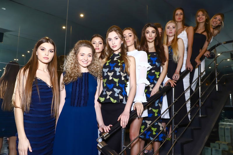 Учстницы «Мисс Украина» презентовали наряды из коллекции Анастасии Ивановой - 11 - изображение