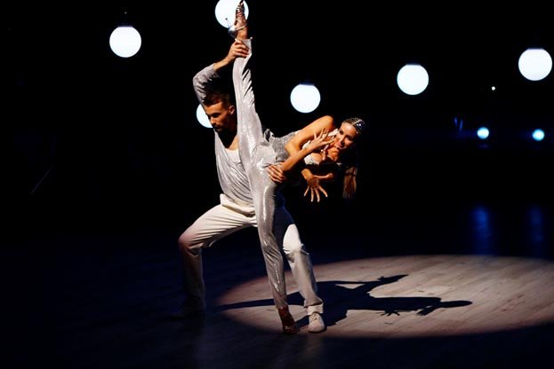 Александр Прохоров и Анна Ризатдинова зажгли танцпол с Мадонной - 1 - изображение