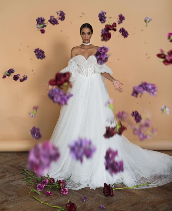 Свадебные платья: воздушные, летящие и элегантные - 8 - изображение
