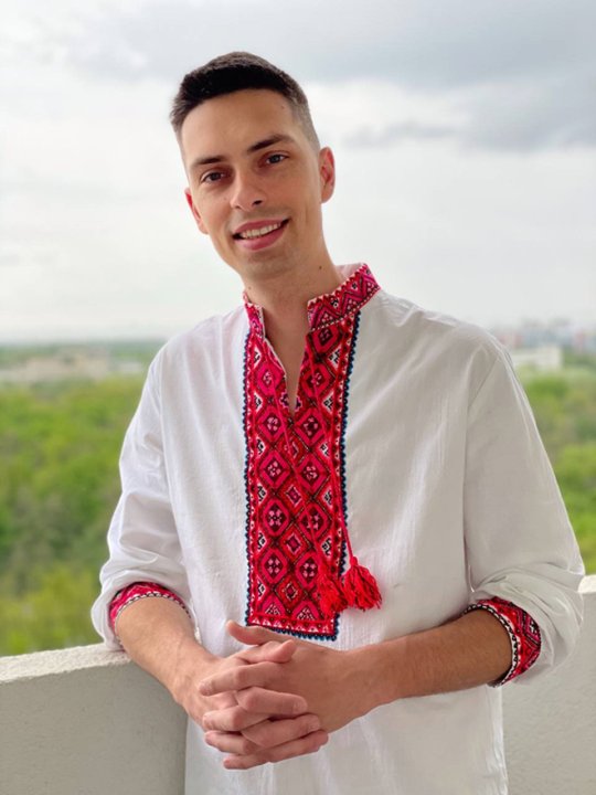 День вышиванки: украинские звезды рассказали об отношении к символической одежде - 8 - изображение