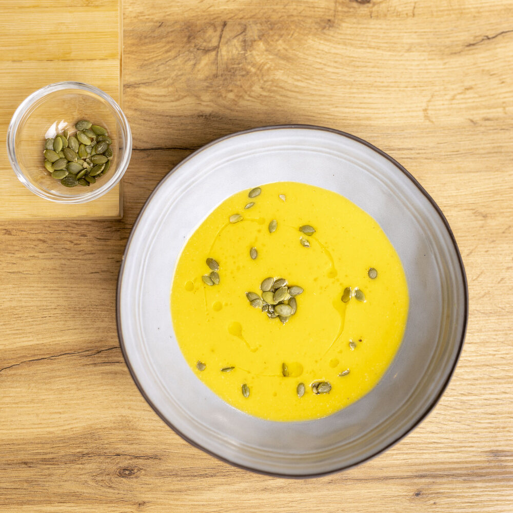 Рецепт тыквенного супа с айвой от Эктора Хименес-Браво