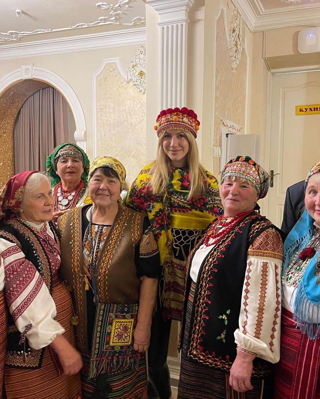 Українські зірки поділилися світлинами святкування Різдва - 8 - изображение