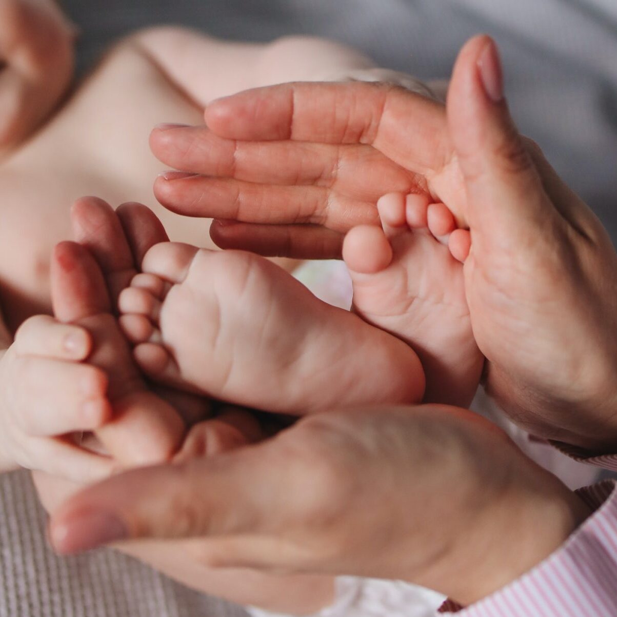 Mark Zuckerberg showed a photo of his little daughter