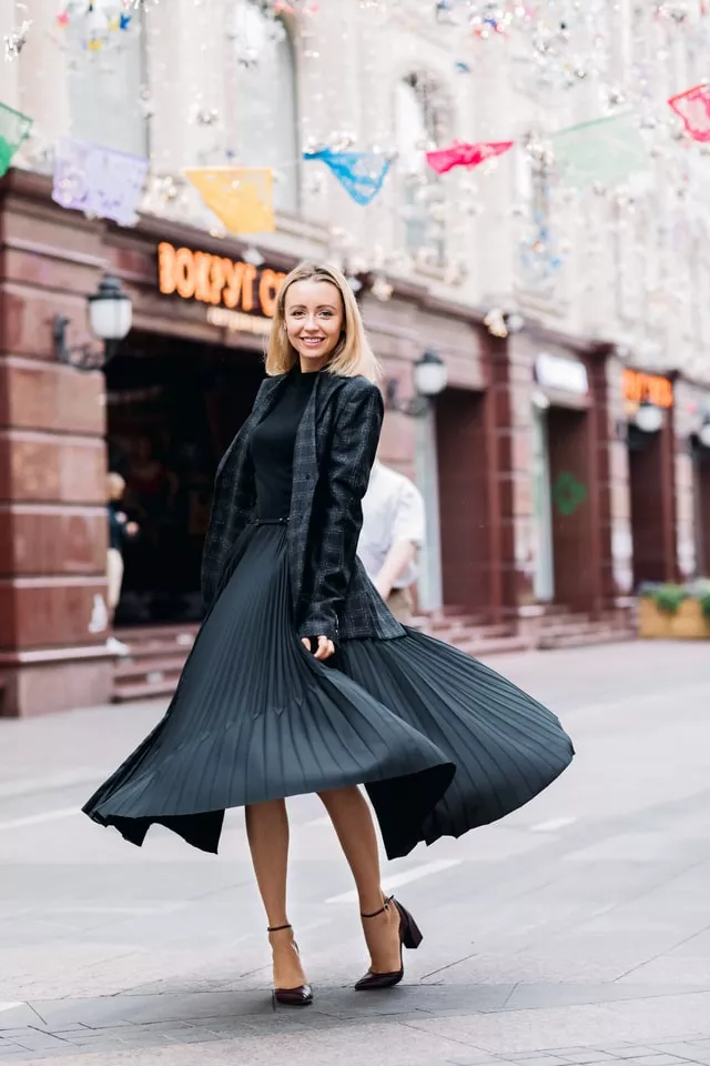 Little Black Dress: почему черное платье такое востребованное - 2 - изображение