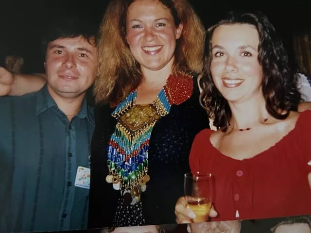 Костянтин Грубич з дружиною Світланою і Руслана Писанка, 2001 рік