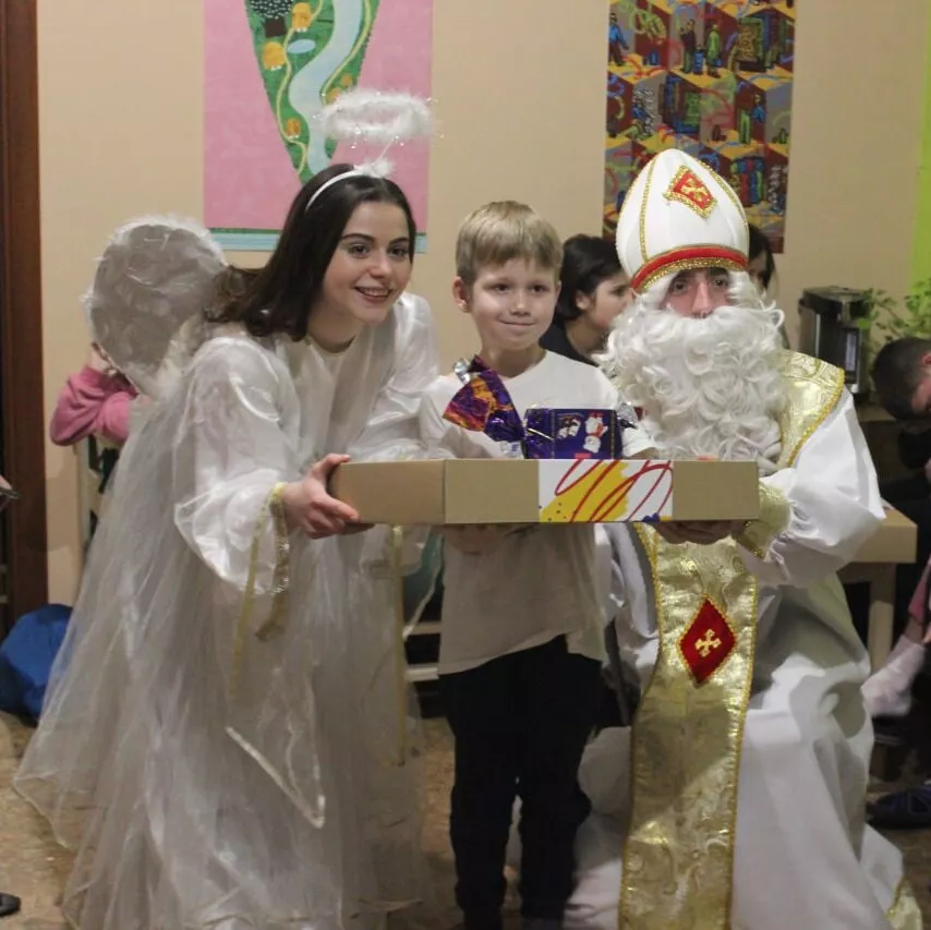 У львівському прихистку дітям-переселенцям влаштували свято до Дня Миколая - 1 - изображение