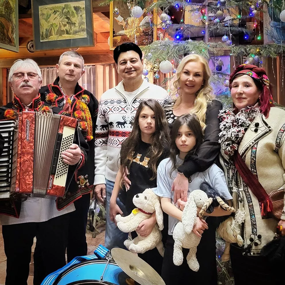 Українські зірки поділилися світлинами святкування Різдва - 7 - изображение