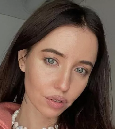 Instagram: Надя Дорофєєва